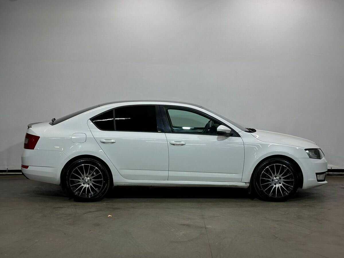 Skoda Octavia с пробегом — 2013 год. Фото: #3