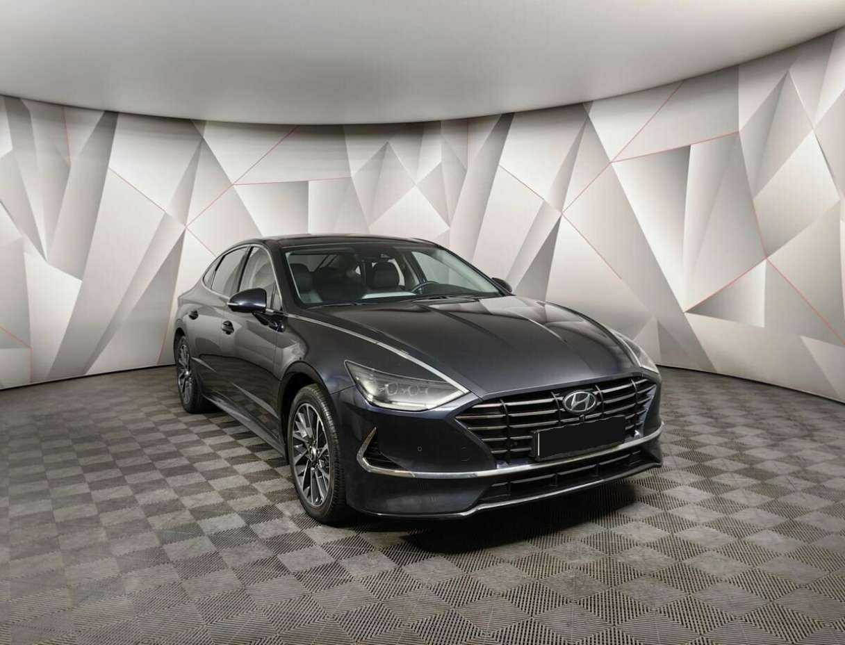 Hyundai Sonata с пробегом — 2022 год. Фото: #2