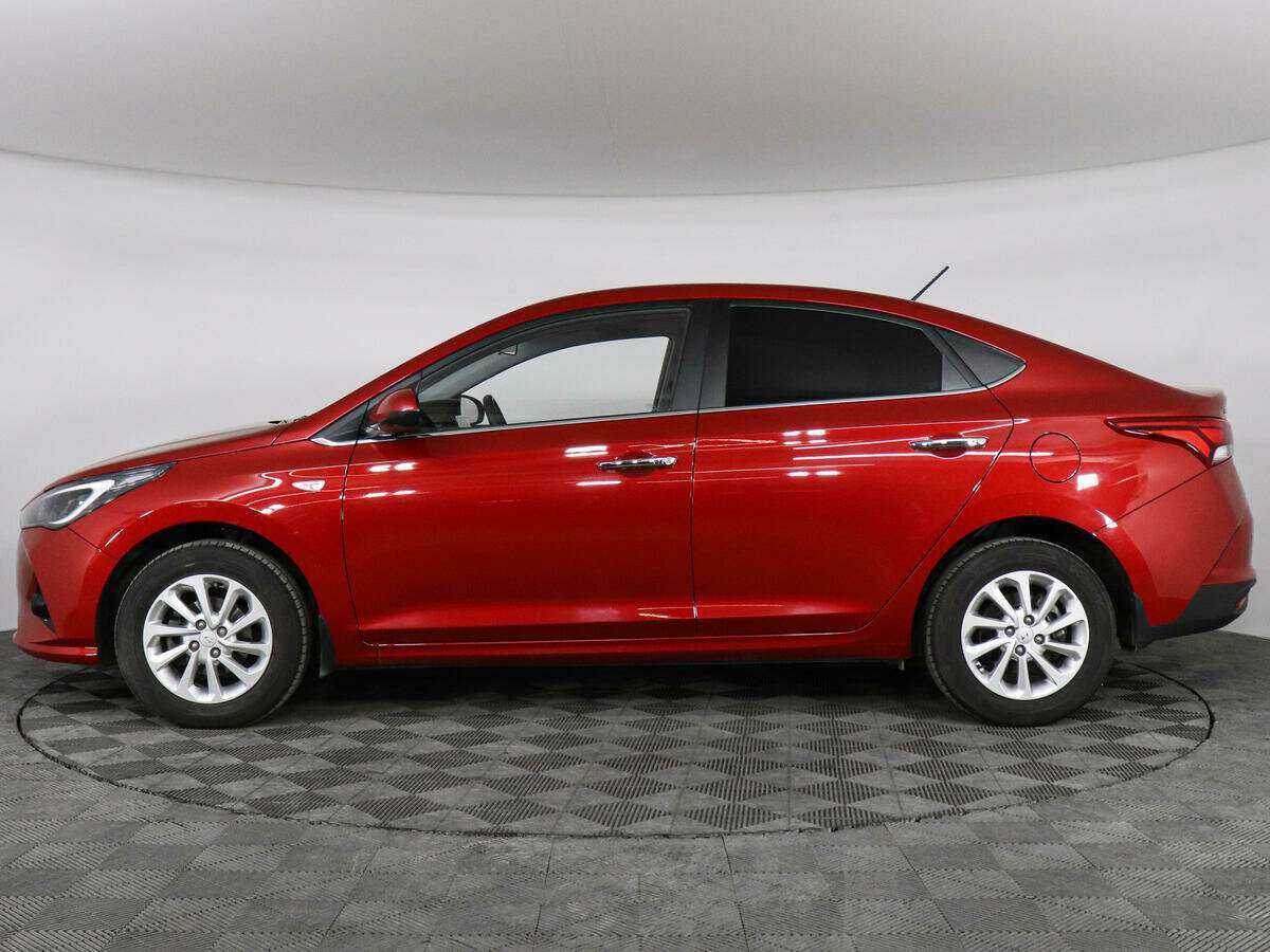 Hyundai Solaris с пробегом — 2021 год. Фото: #6