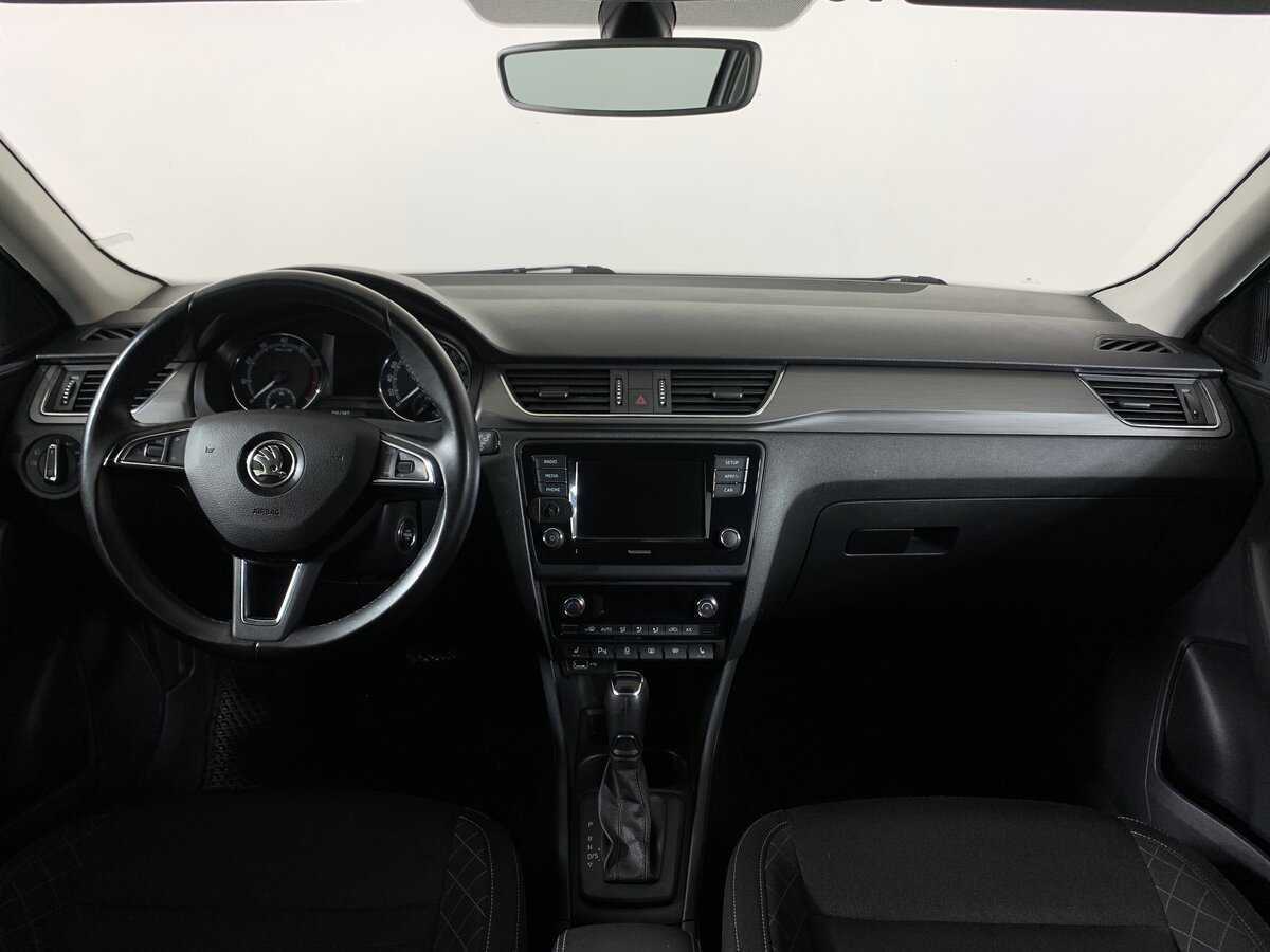 Skoda Rapid с пробегом — 2019 год. Фото: #10