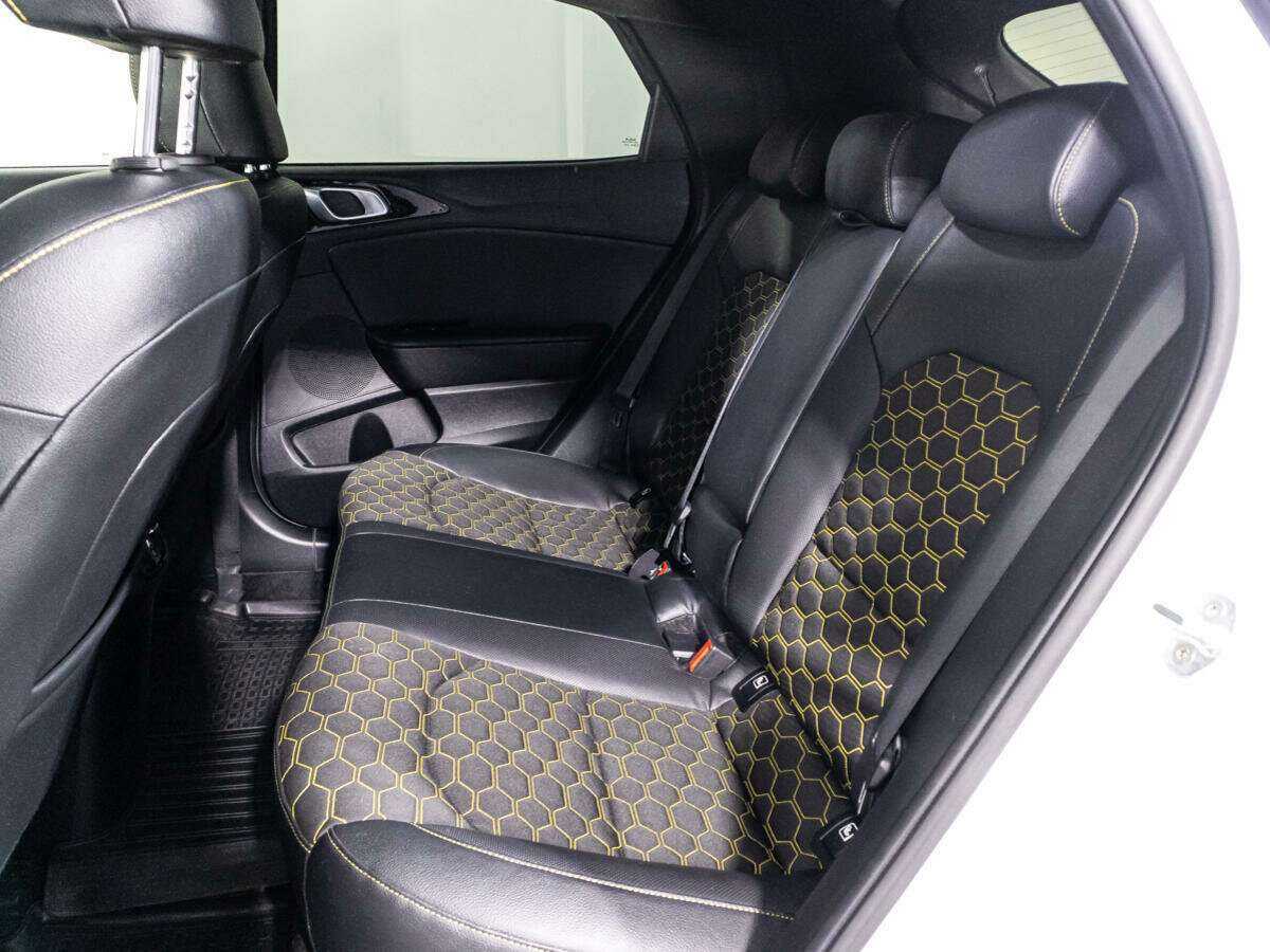 Kia XCeed с пробегом — 2021 год. Фото: #9