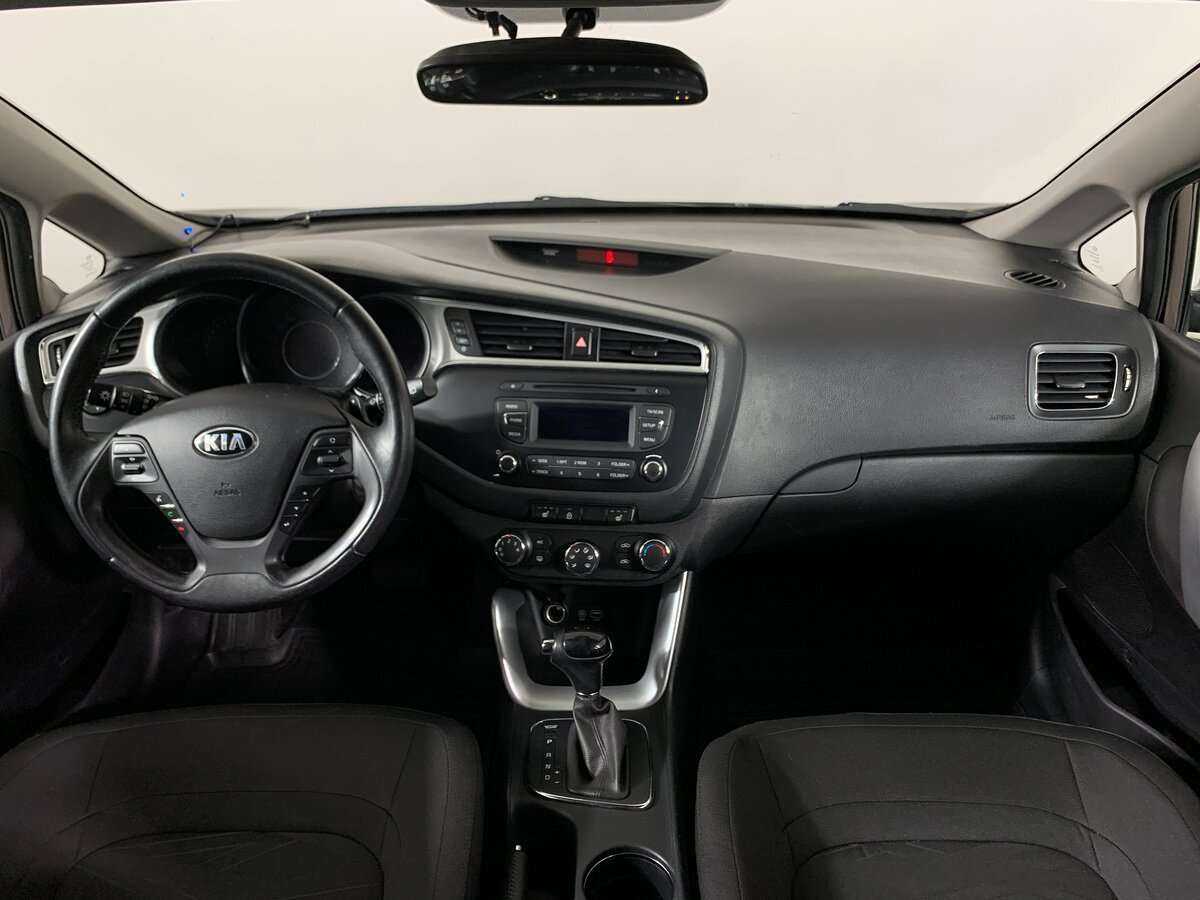 Kia Ceed с пробегом — 2017 год. Фото: #9