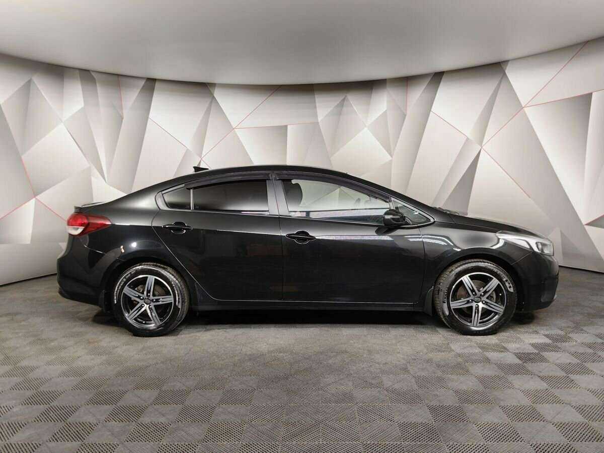 Kia Cerato с пробегом — 2018 год. Фото: #5