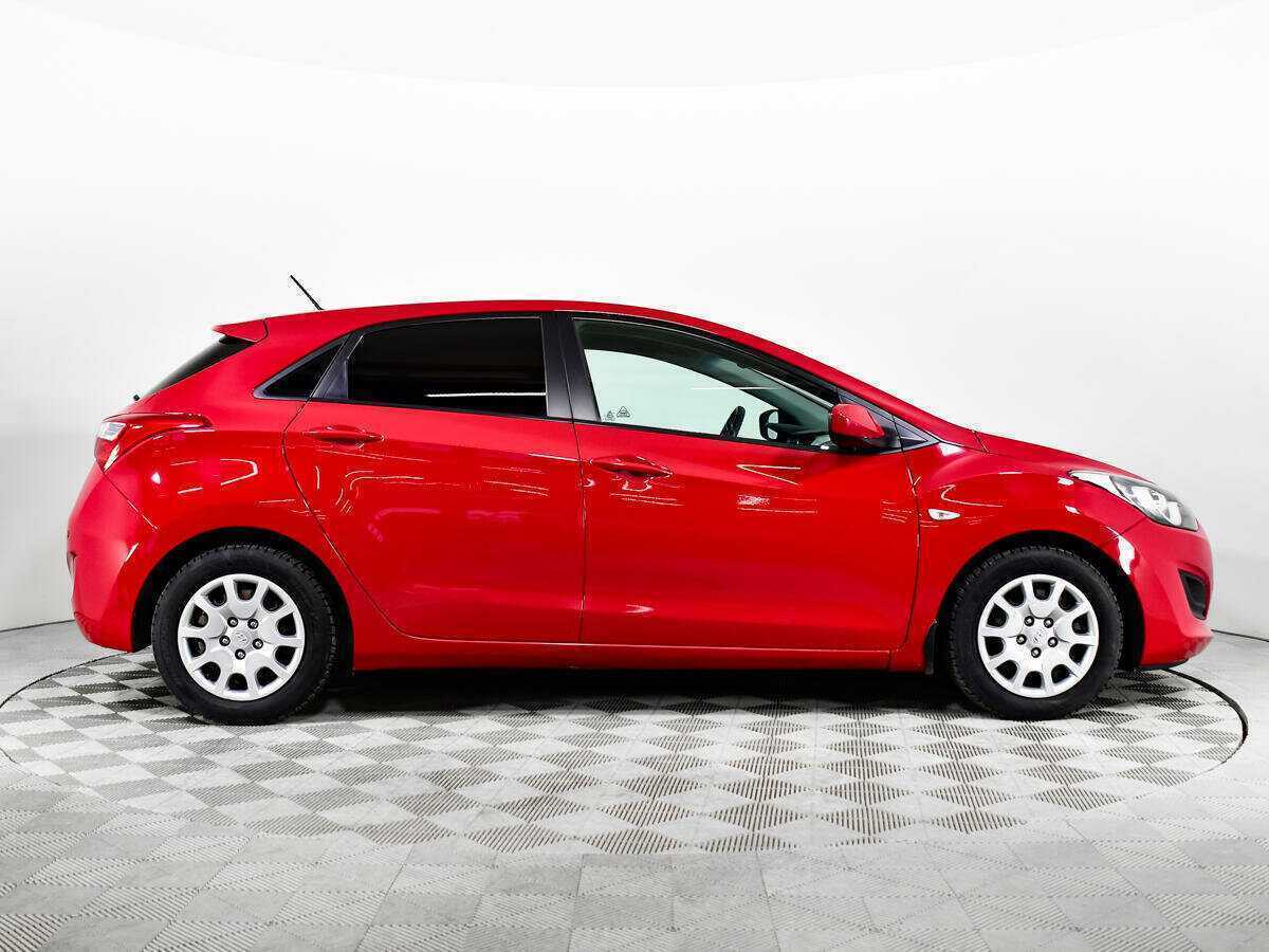 Hyundai i30 с пробегом — 2014 год. Фото: #3