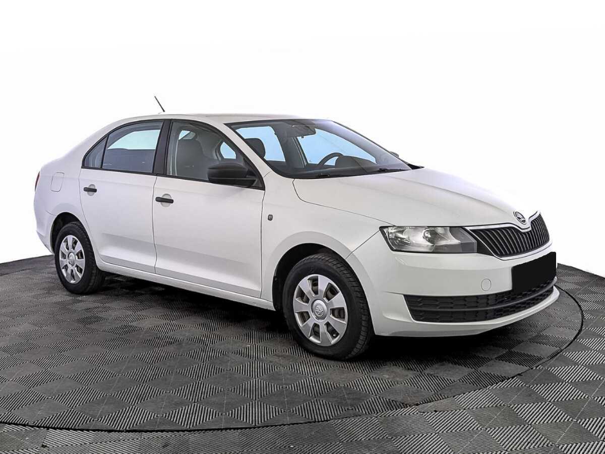 Skoda Rapid с пробегом — 2017 год. Фото: #2