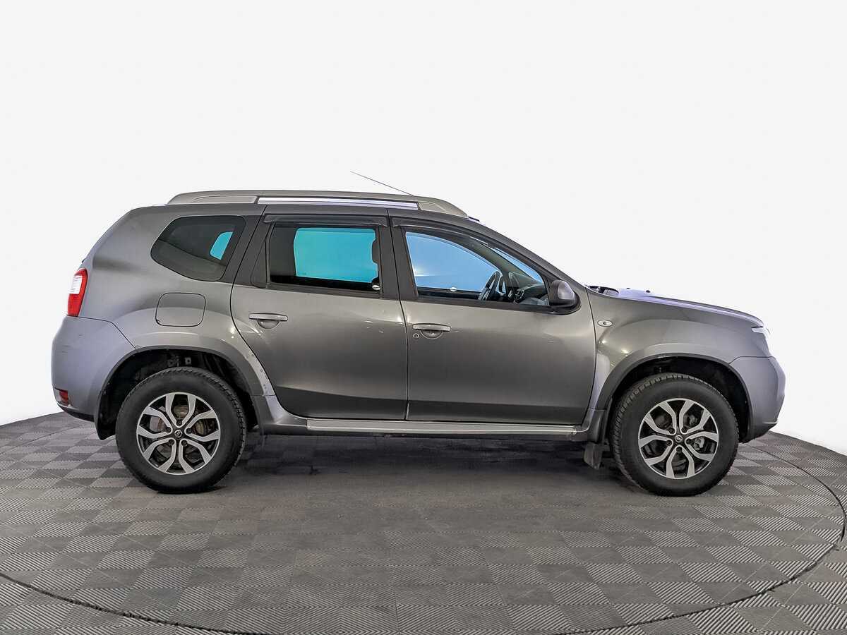 Nissan Terrano с пробегом — 2015 год. Фото: #3