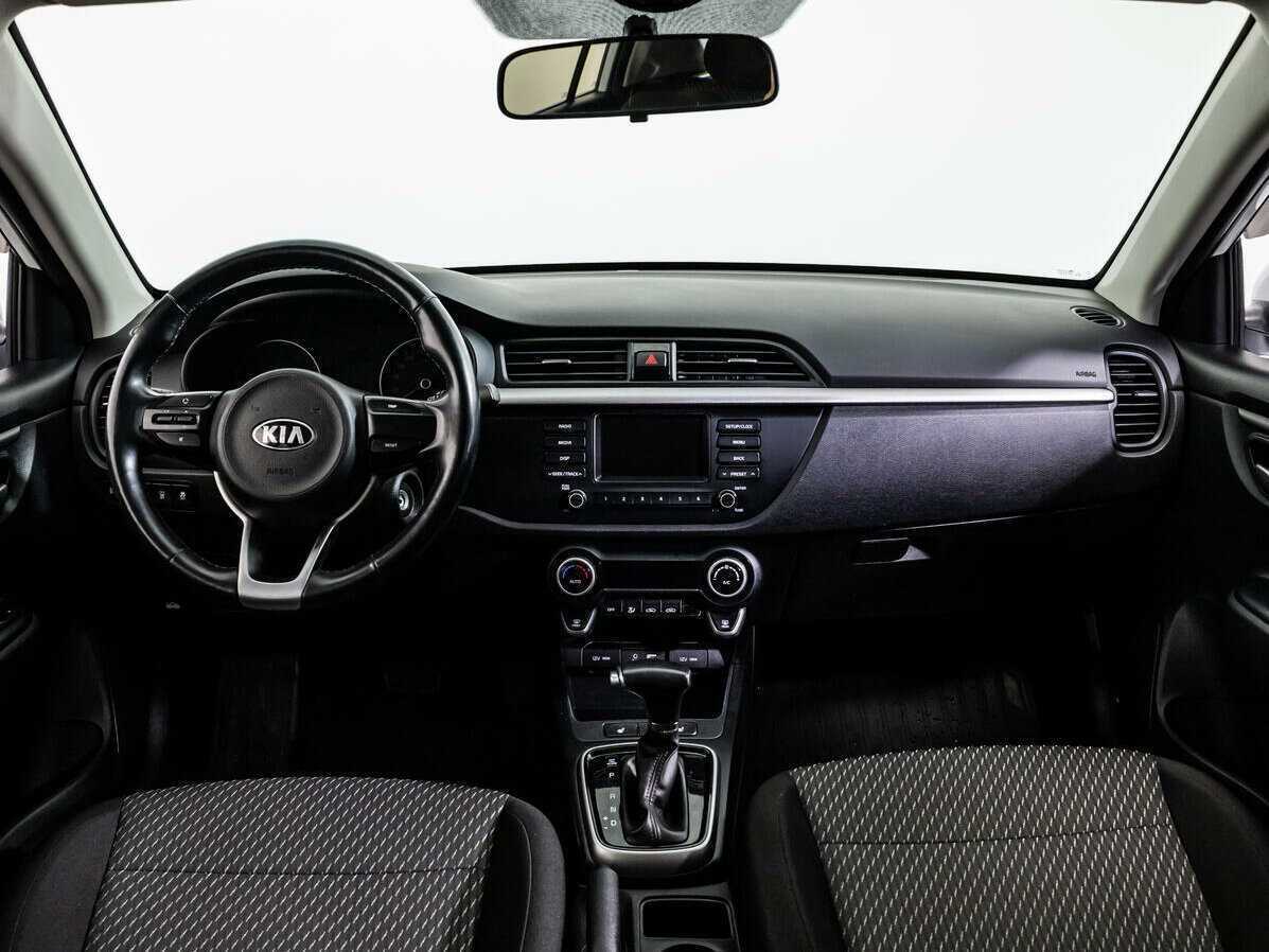 Kia Rio с пробегом — 2017 год. Фото: #12
