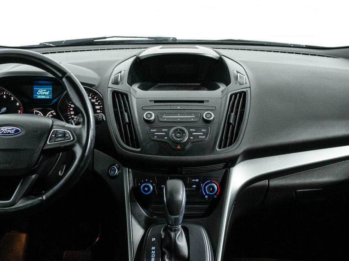 Ford Kuga с пробегом — 2017 год. Фото: #13