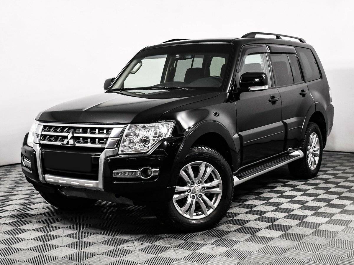 Mitsubishi Pajero с пробегом — 2015 год. Фото: #0