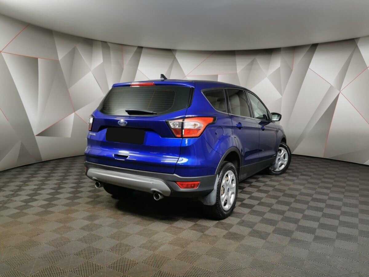 Ford Kuga с пробегом — 2018 год. Фото: #1