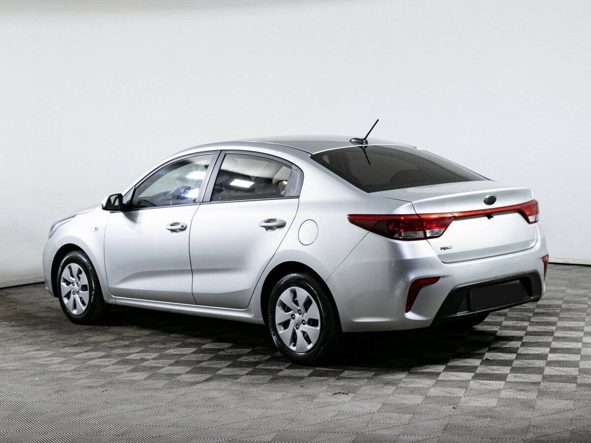 Kia Rio с пробегом — 2020 год. Фото: #6