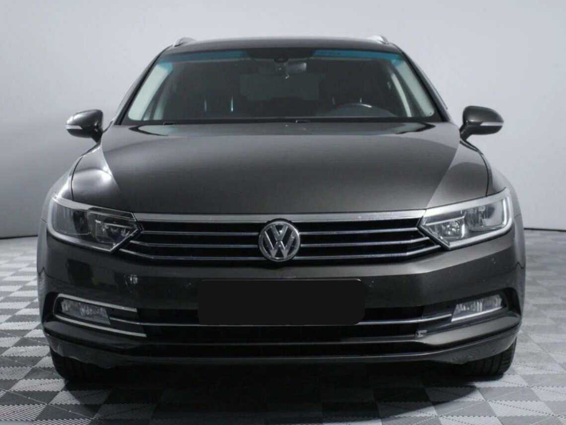 Volkswagen Passat с пробегом — 2017 год. Фото: #1