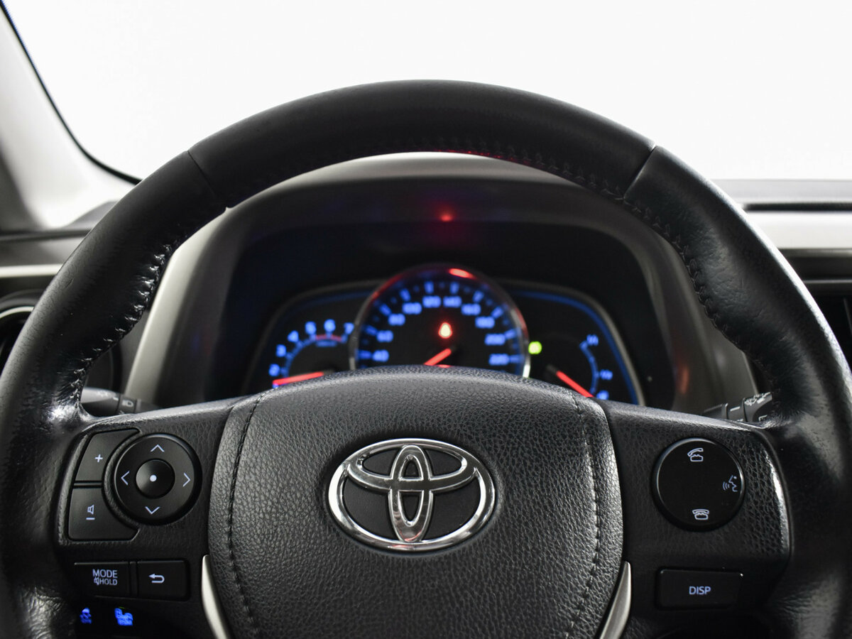 Toyota RAV4 с пробегом — 2013 год. Фото: #13