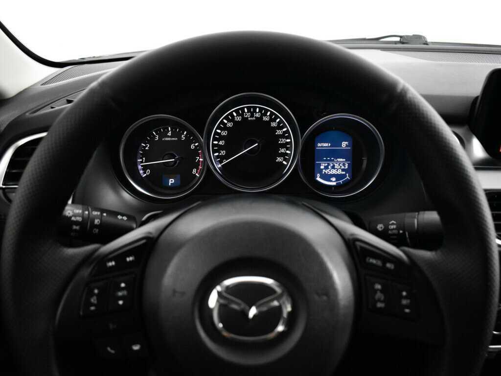 Mazda 6 с пробегом — 2015 год. Фото: #10