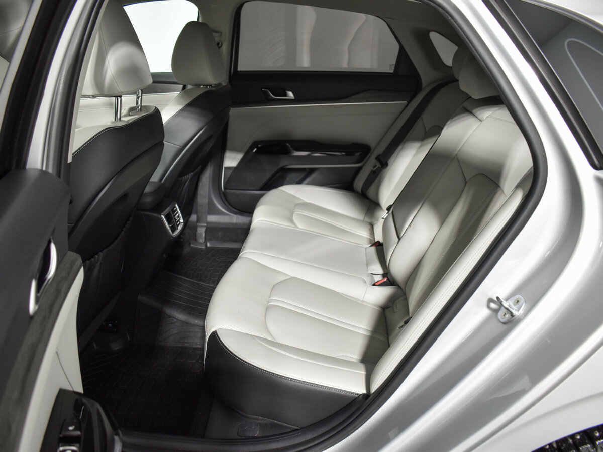 Kia K5 с пробегом — 2021 год. Фото: #10