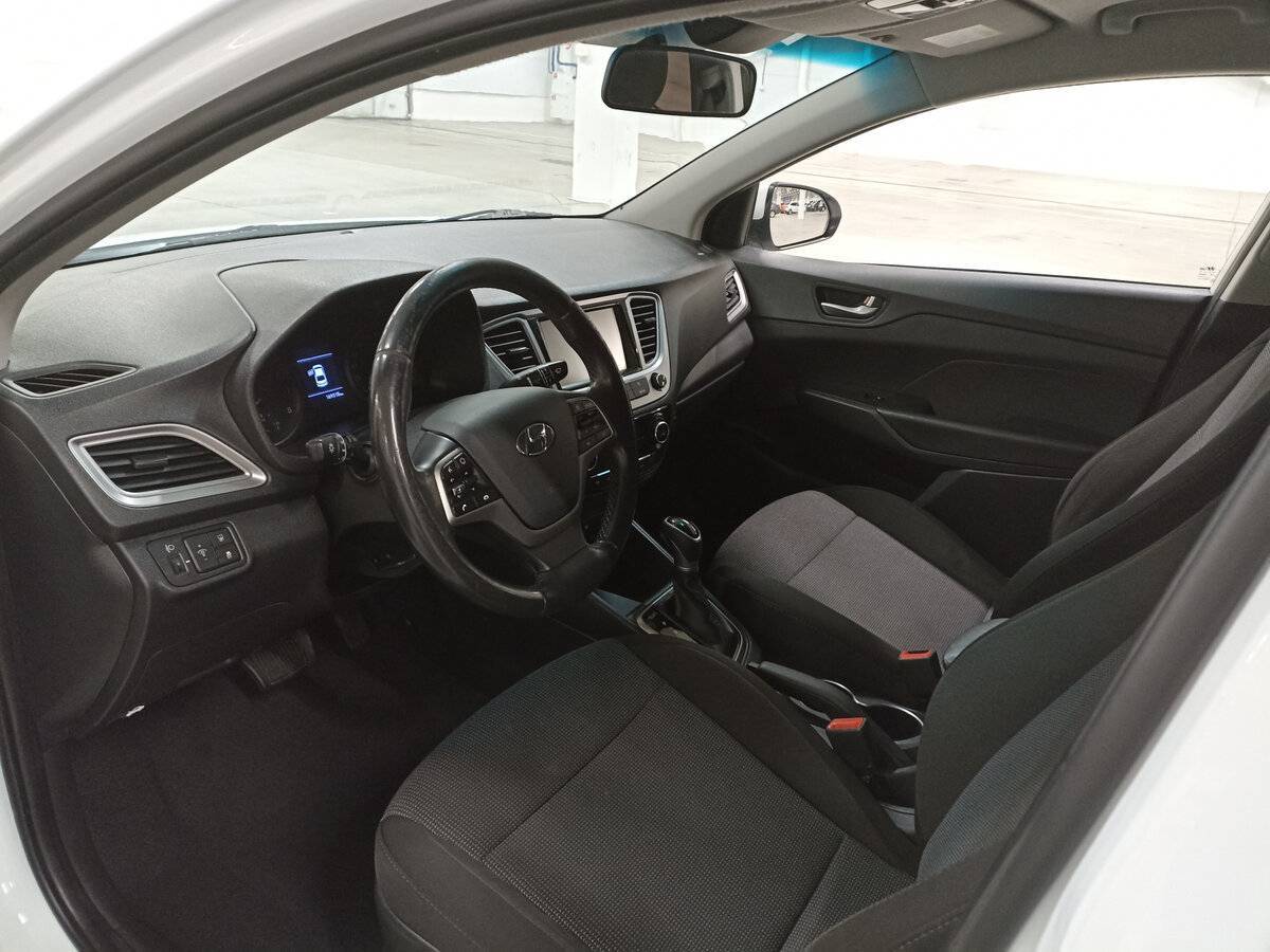 Hyundai Solaris с пробегом — 2019 год. Фото: #15