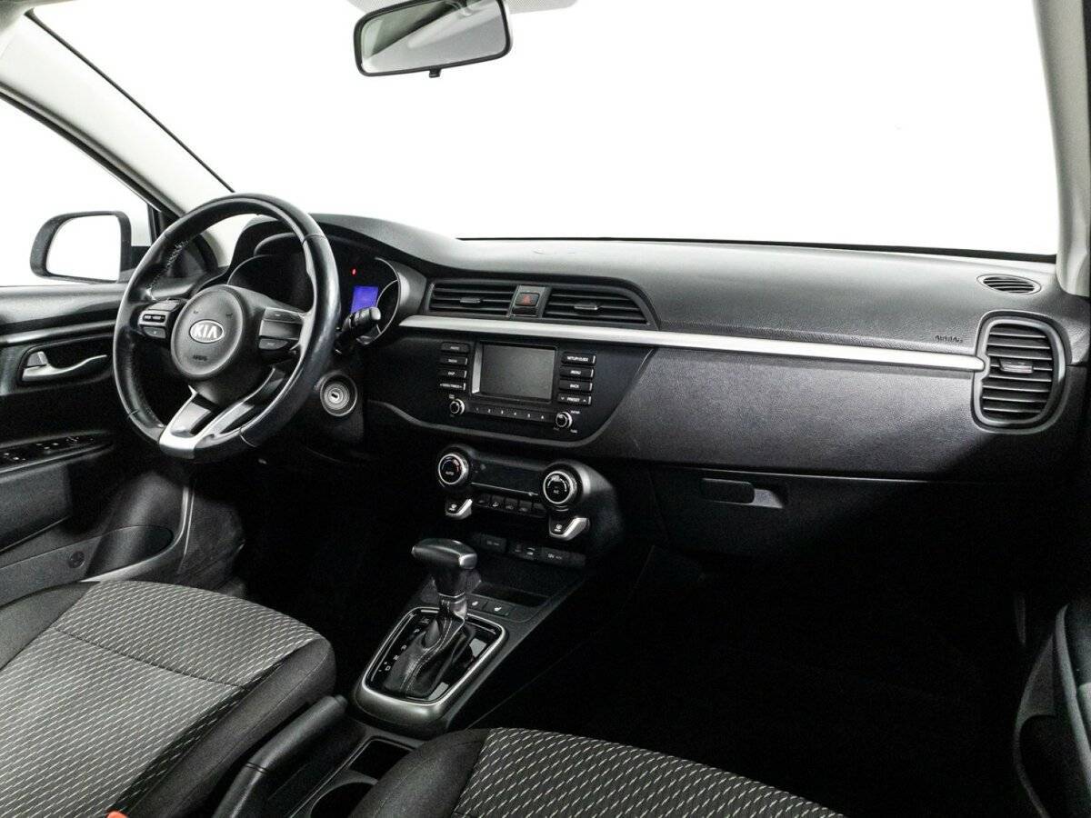 Kia Rio с пробегом — 2018 год. Фото: #8