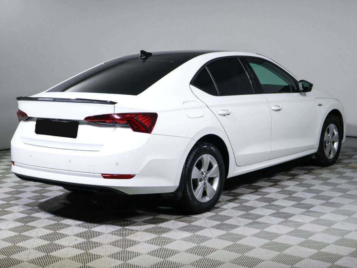 Skoda Octavia с пробегом — 2021 год. Фото: #4