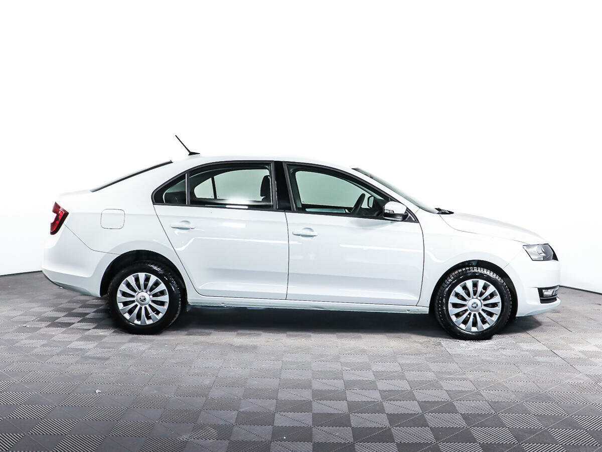 Skoda Rapid с пробегом — 2019 год. Фото: #2