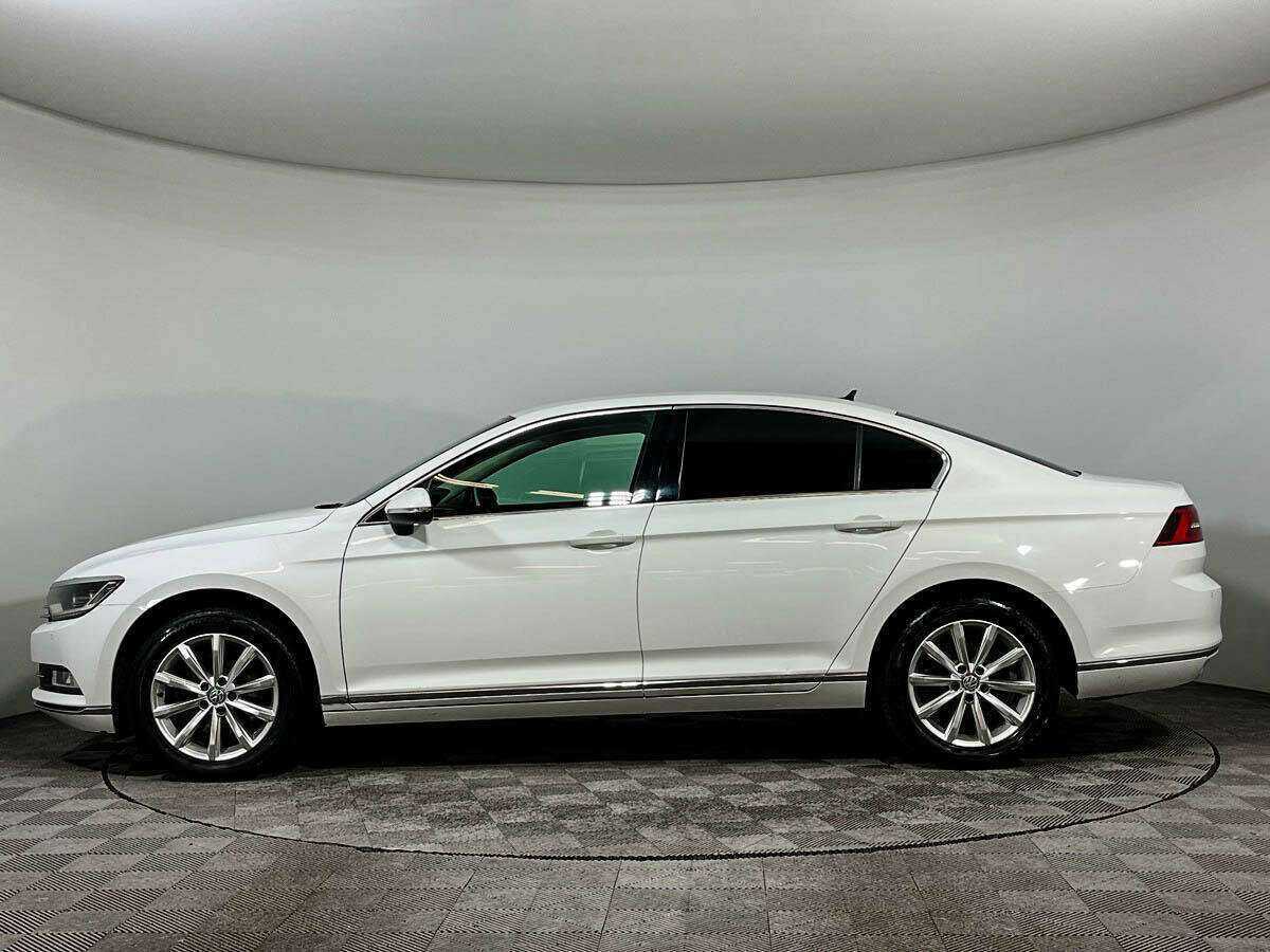 Volkswagen Passat с пробегом — 2017 год. Фото: #7