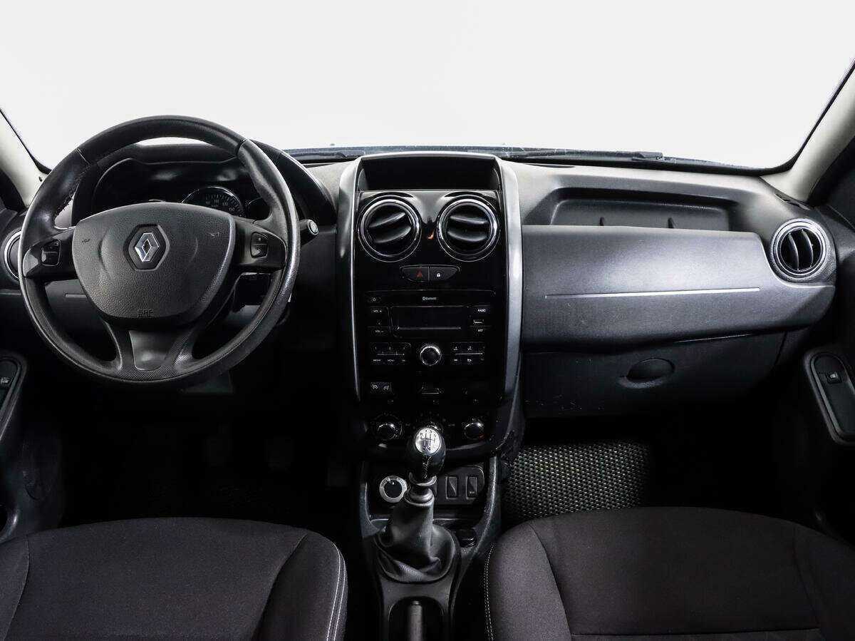 Renault Duster с пробегом — 2017 год. Фото: #9