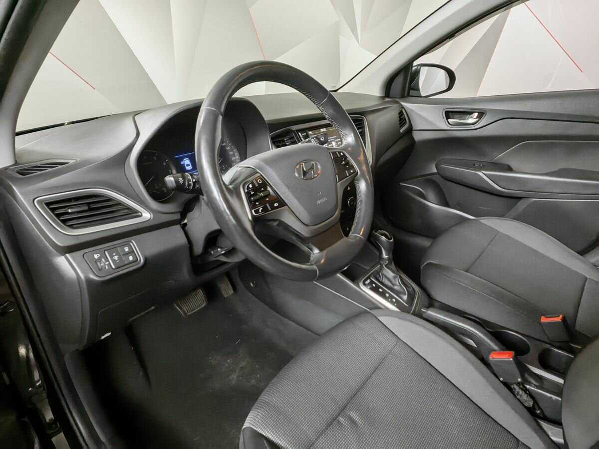 Hyundai Solaris с пробегом — 2017 год. Фото: #13