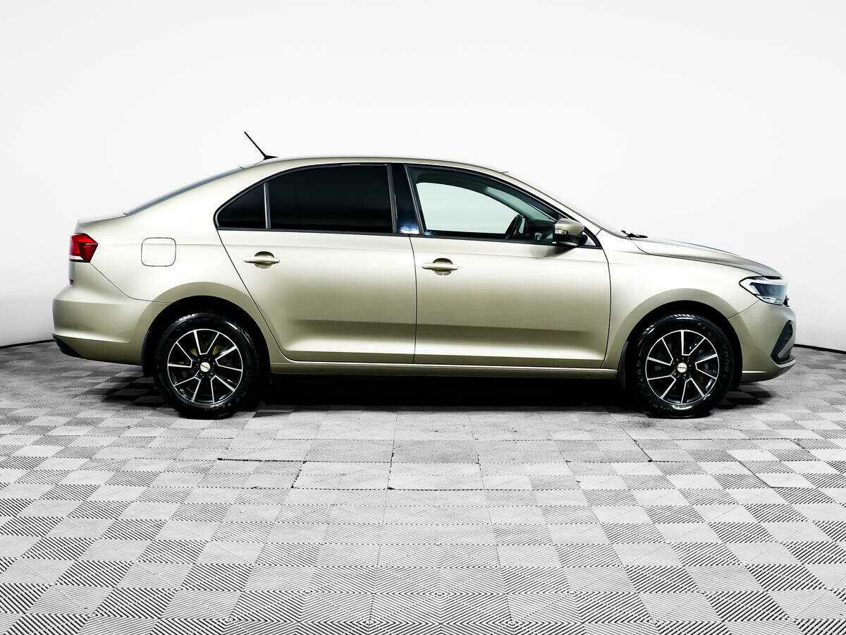Volkswagen Polo с пробегом — 2021 год. Фото: #3