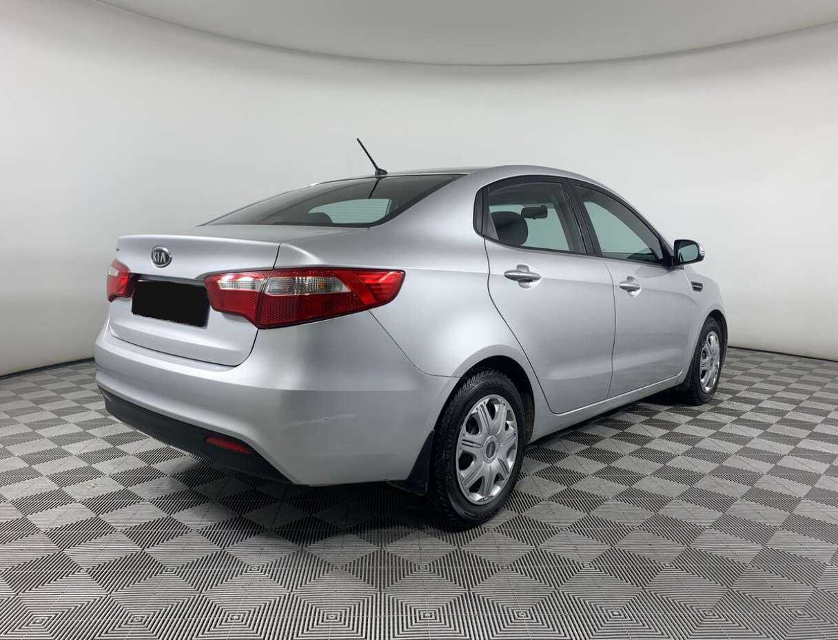 Kia Rio с пробегом — 2012 год. Фото: #4