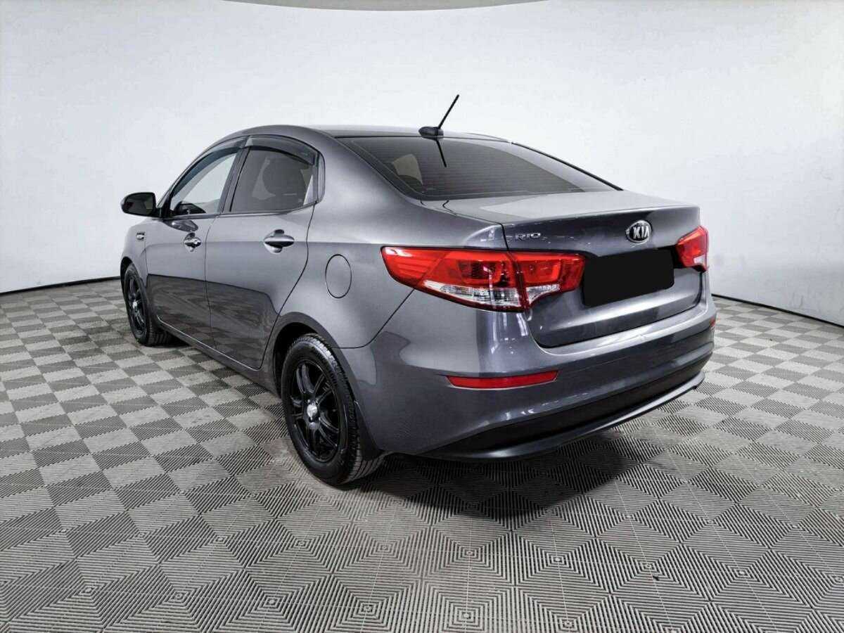 Kia Rio с пробегом — 2017 год. Фото: #5