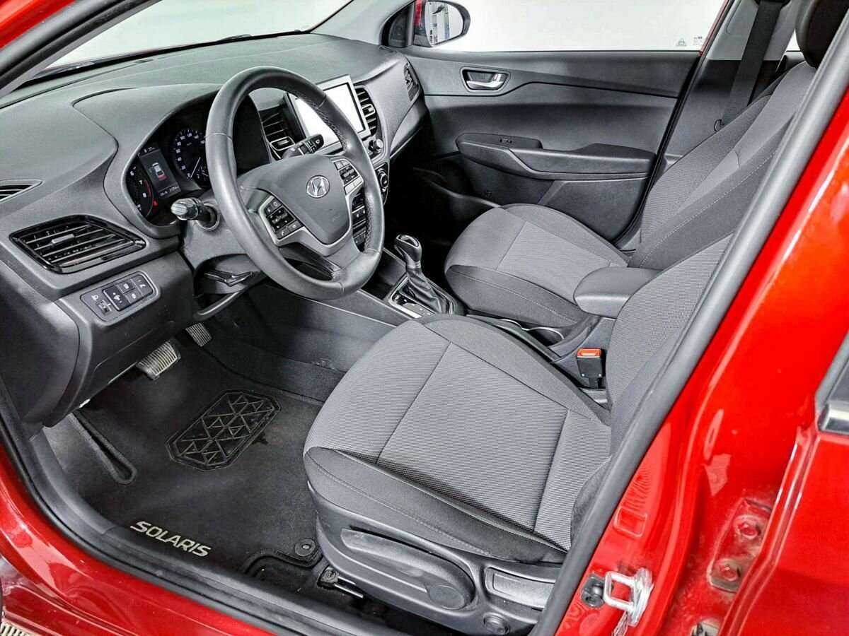 Hyundai Solaris с пробегом — 2020 год. Фото: #13