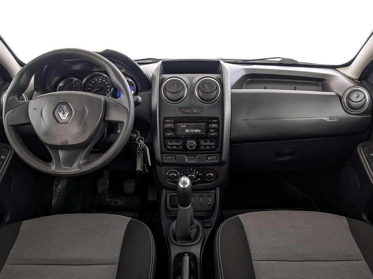 Renault Duster с пробегом — 2016 год. Фото: #12