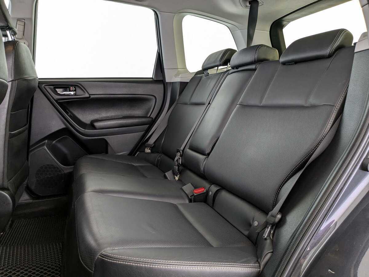 Subaru Forester с пробегом — 2015 год. Фото: #9
