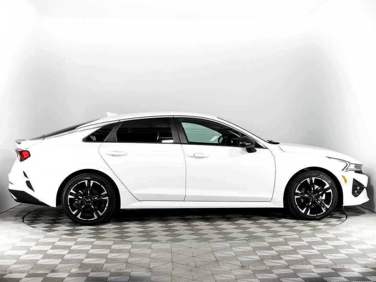 Kia K5 с пробегом — 2021 год. Фото: #3