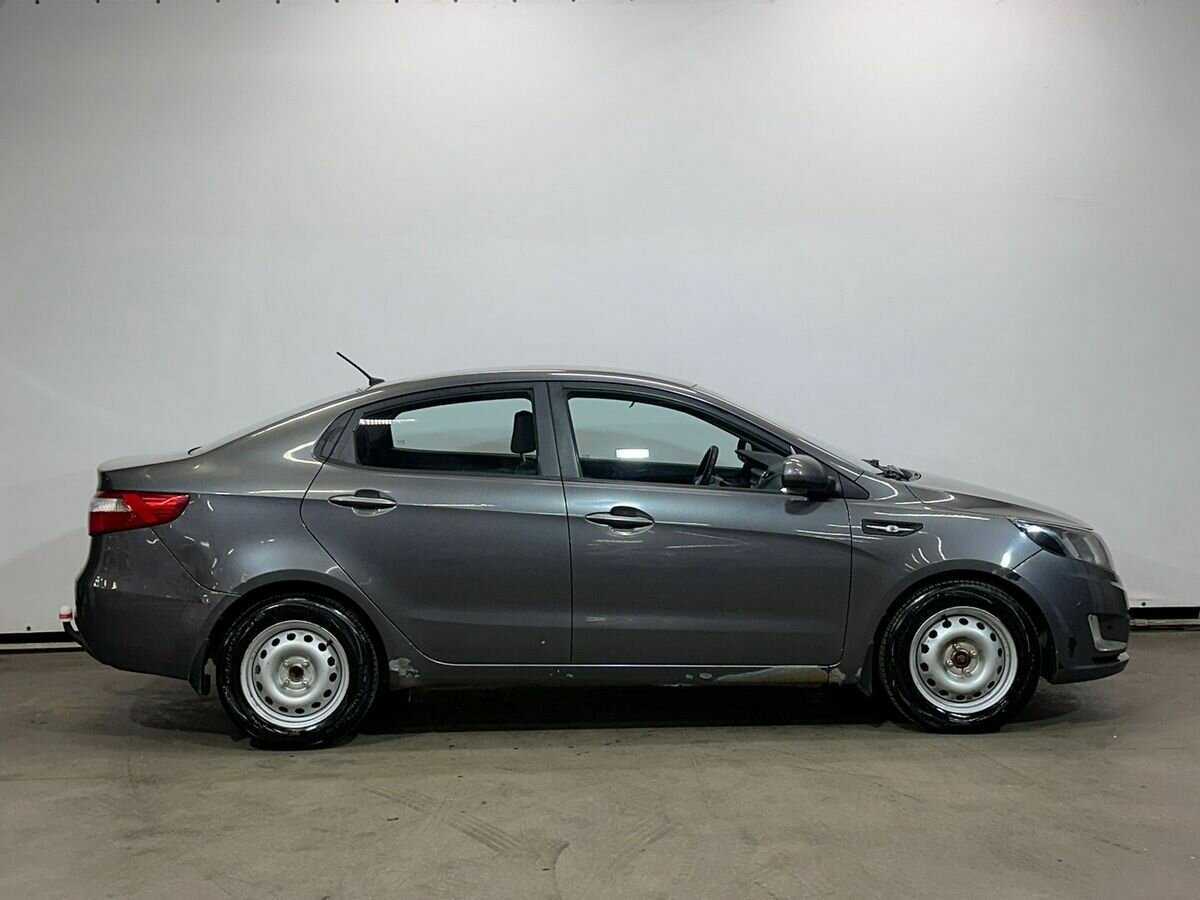 Kia Rio с пробегом — 2013 год. Фото: #3