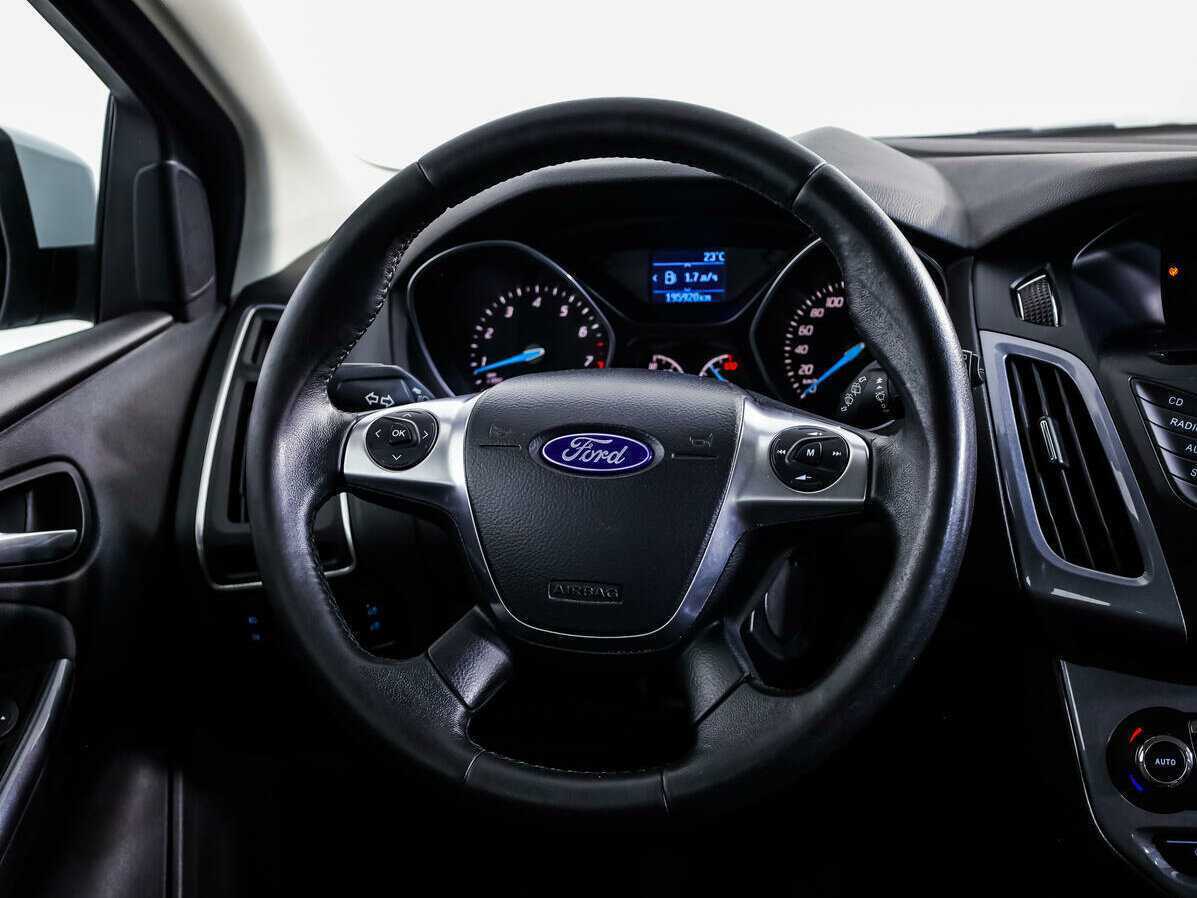 Ford Focus с пробегом — 2013 год. Фото: #9