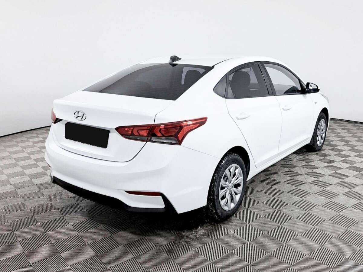 Hyundai Solaris с пробегом — 2017 год. Фото: #4