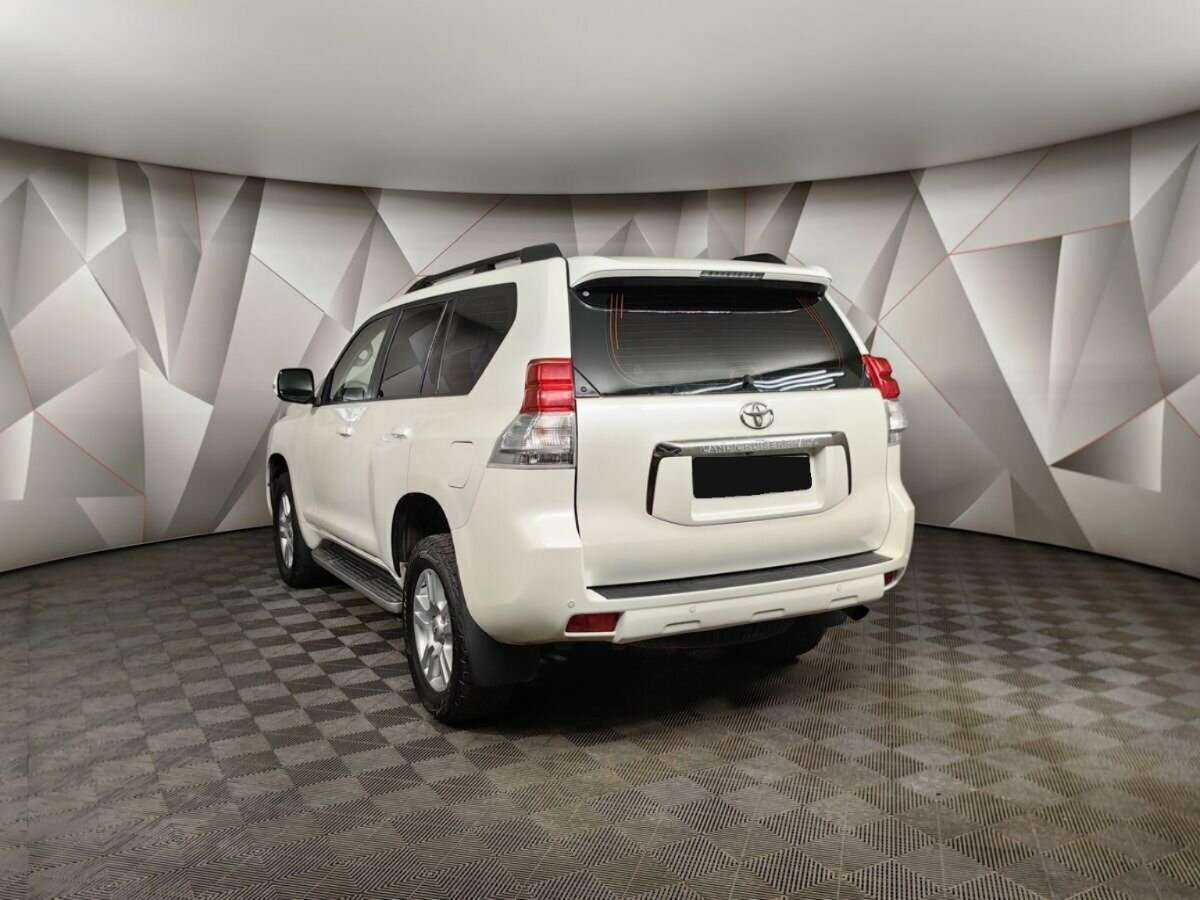 Toyota Land Cruiser Prado с пробегом — 2012 год. Фото: #3