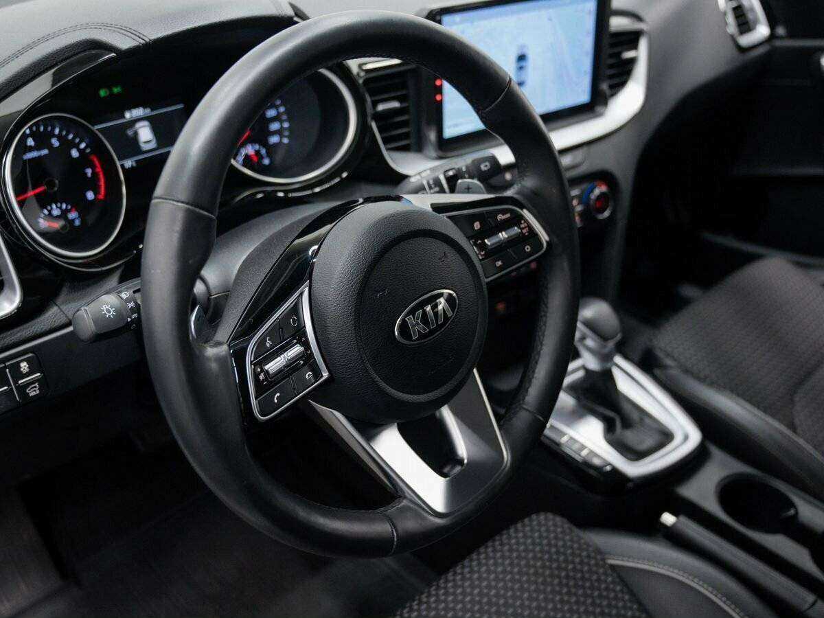 Kia XCeed с пробегом — 2020 год. Фото: #17