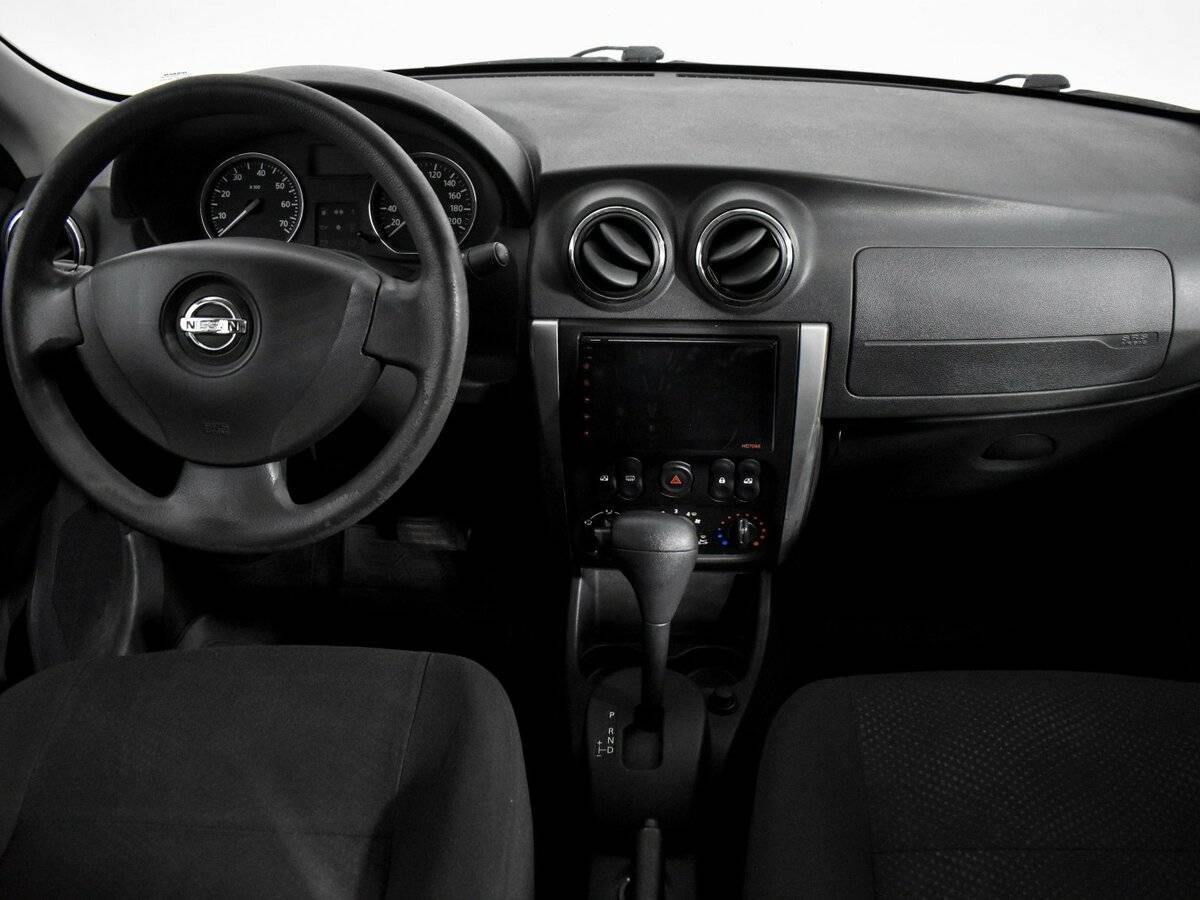 Nissan Almera с пробегом — 2013 год. Фото: #14