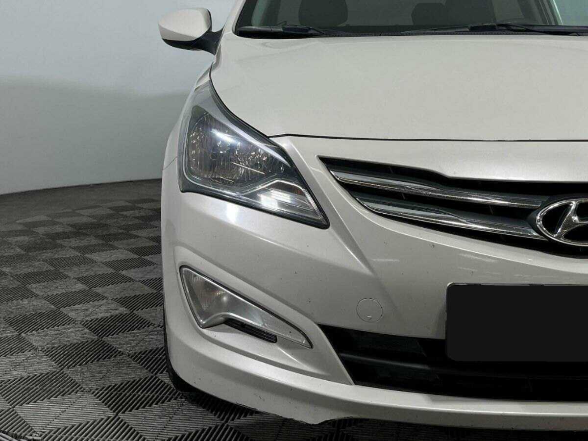 Hyundai Solaris с пробегом — 2015 год. Фото: #13