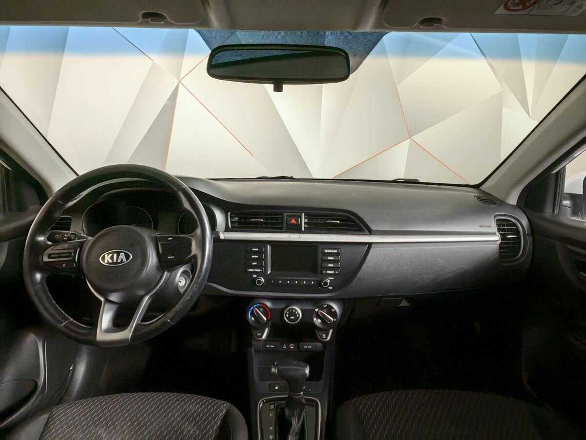 Kia Rio с пробегом — 2017 год. Фото: #9
