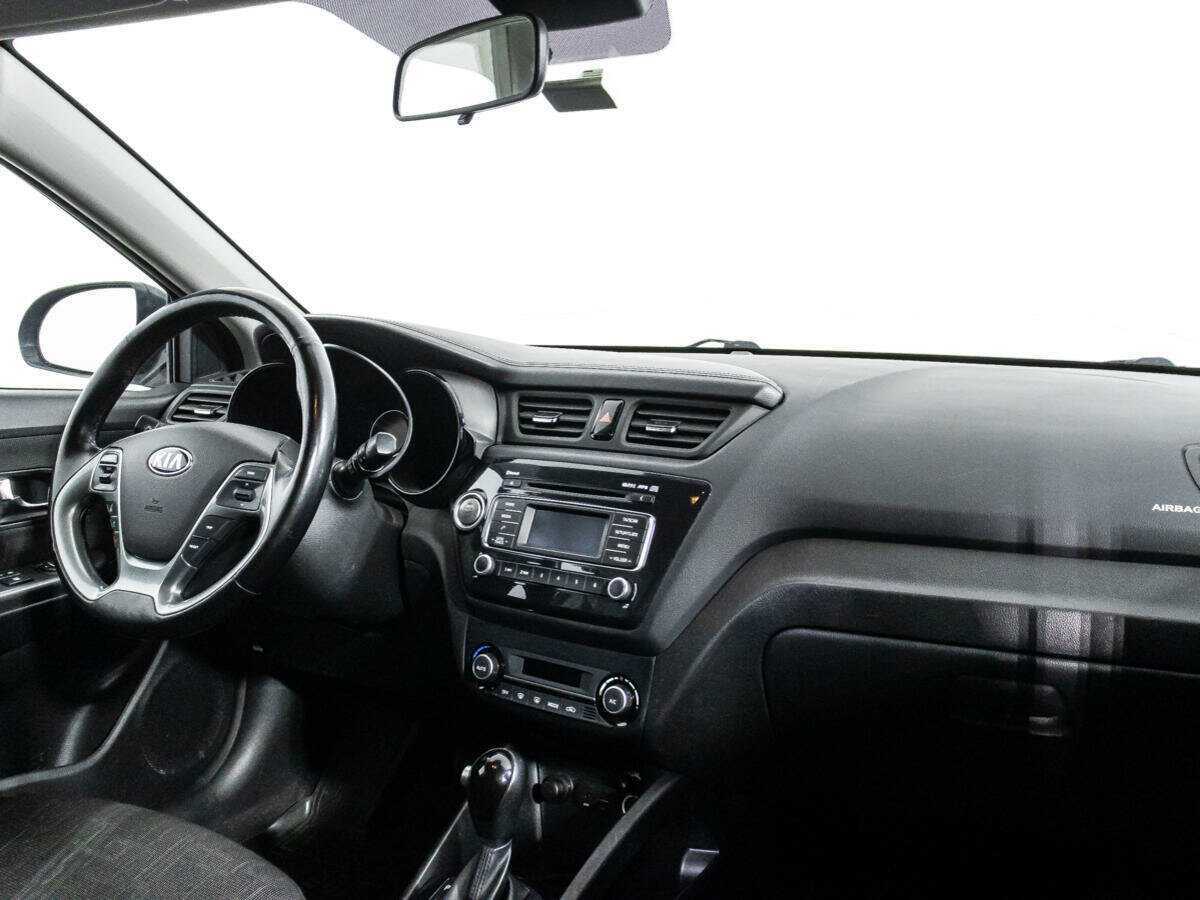 Kia Rio с пробегом — 2017 год. Фото: #8