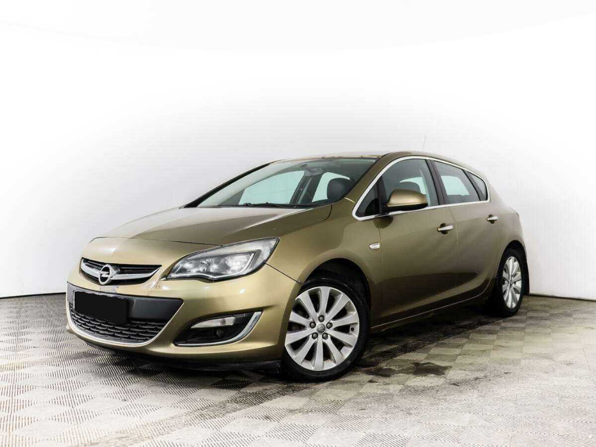 Opel Astra с пробегом — 2013 год. Посмотреть фото