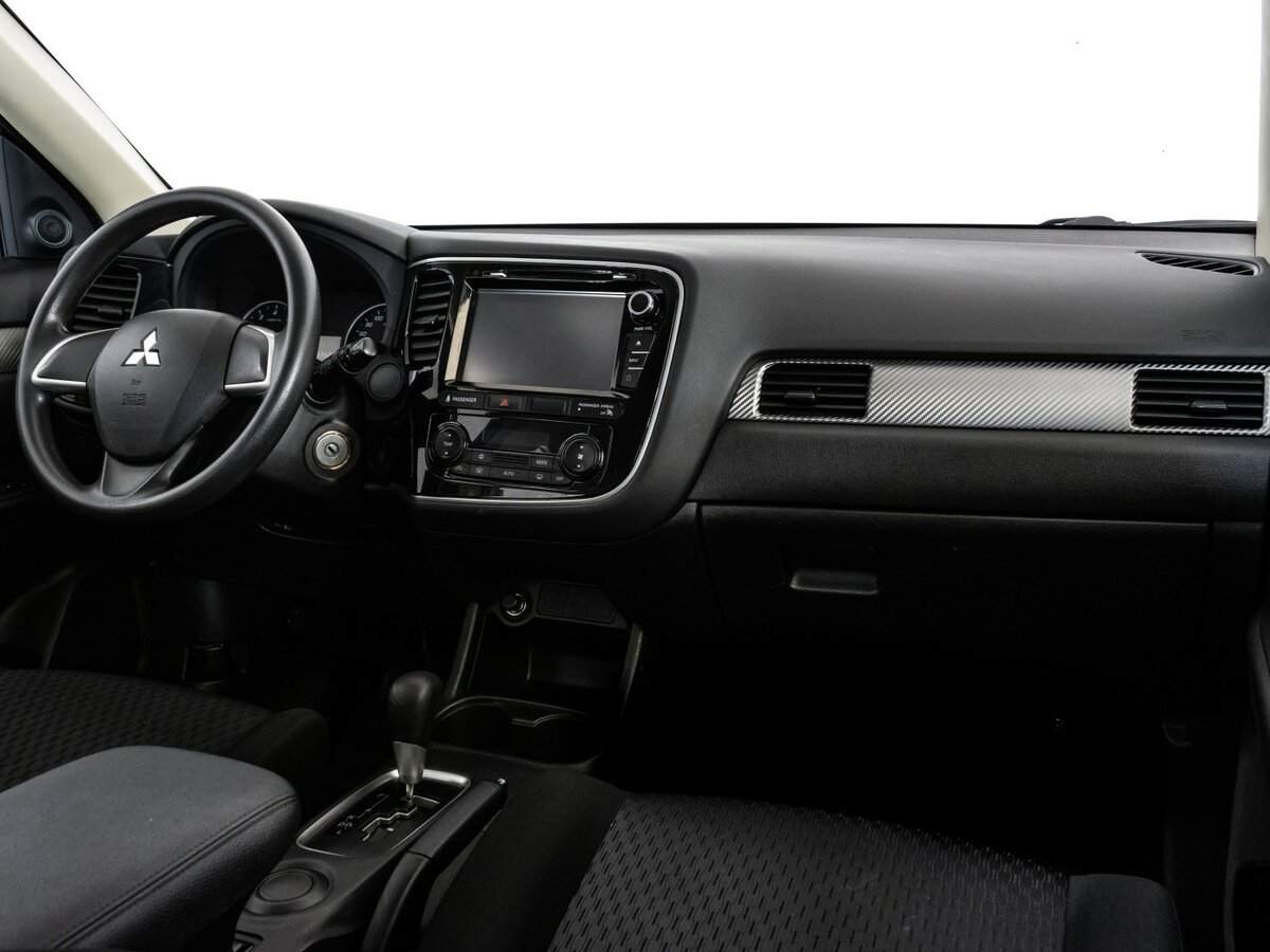 Mitsubishi Outlander с пробегом — 2014 год. Фото: #8