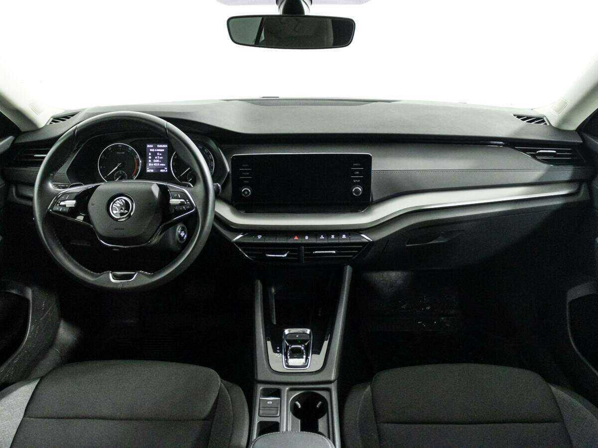 Skoda Octavia с пробегом — 2021 год. Фото: #12