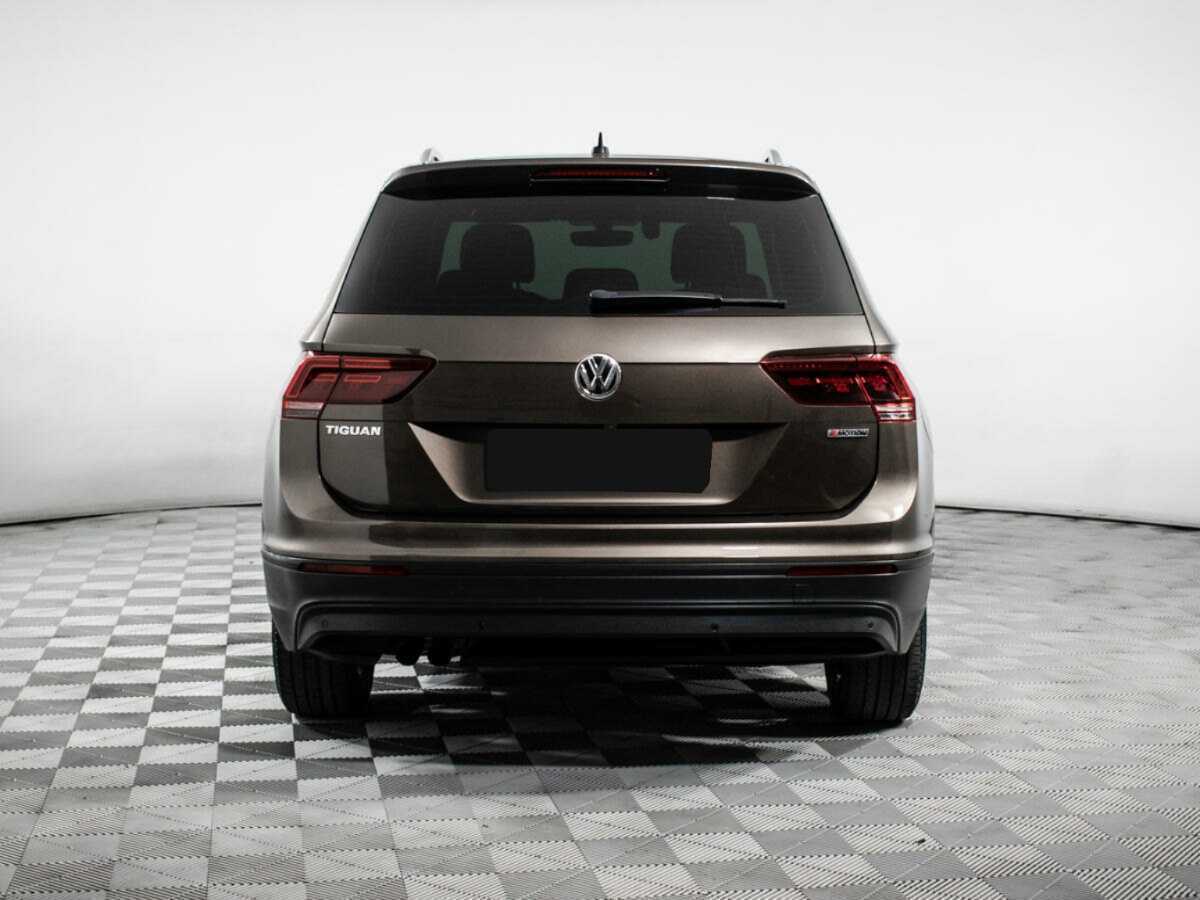 Volkswagen Tiguan с пробегом — 2018 год. Фото: #5
