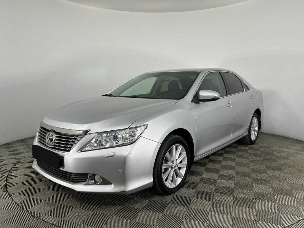 Toyota Camry с пробегом — 2013 год. Посмотреть фото