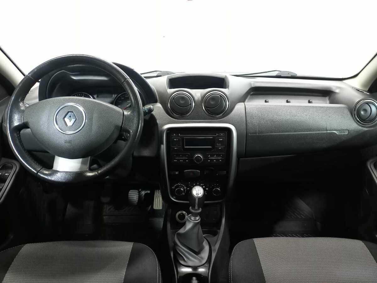 Renault Duster с пробегом — 2012 год. Фото: #7