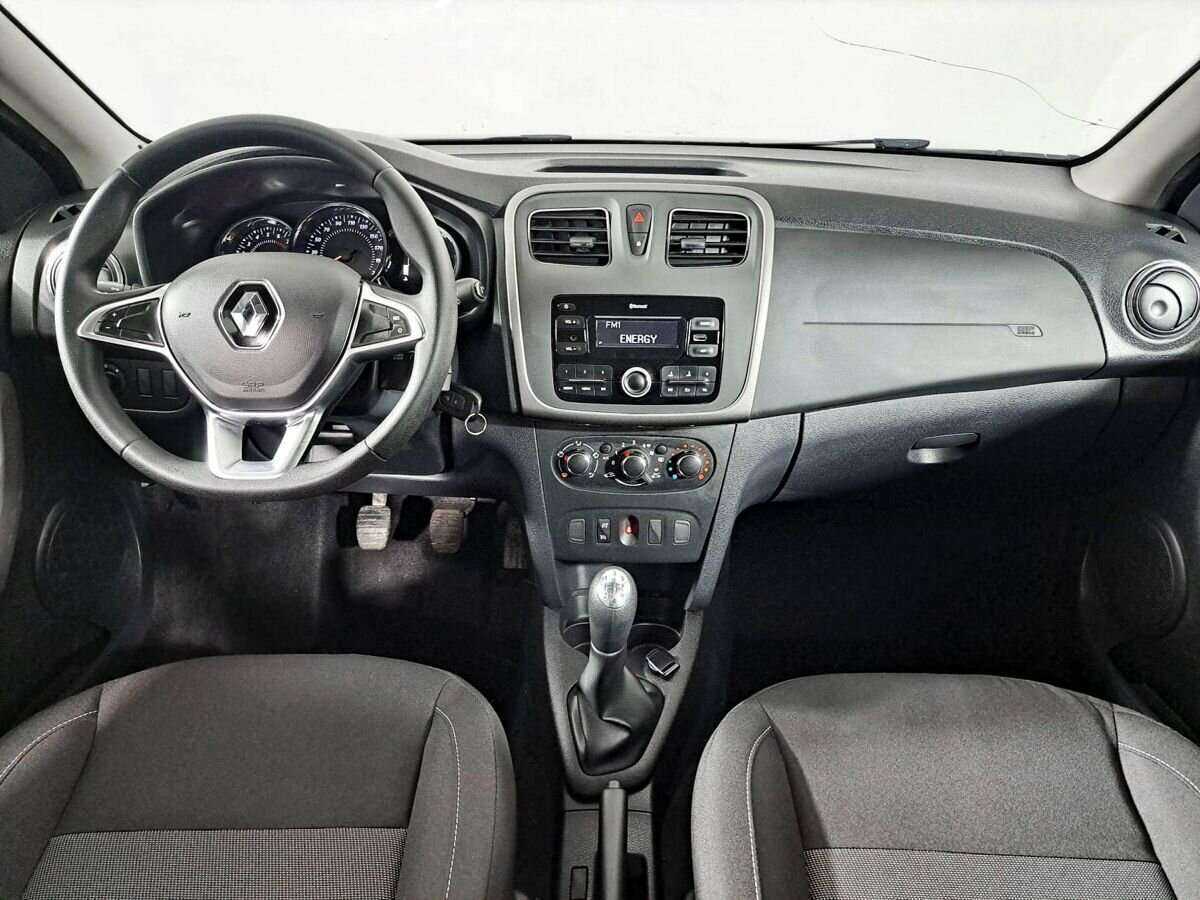 Renault Sandero с пробегом — 2020 год. Фото: #11