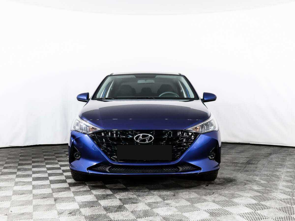 Hyundai Solaris с пробегом — 2022 год. Фото: #1
